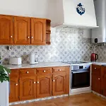 !Private Outdoor Area! 300M-Beach, 3Br No Stairs *