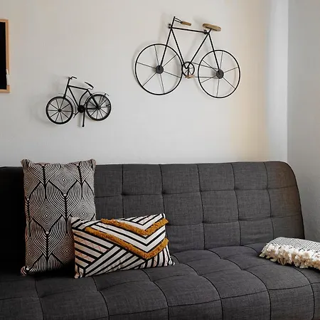 *private Outdoor Area* 300m-beach, Swing/no Stairs Dom wakacyjny