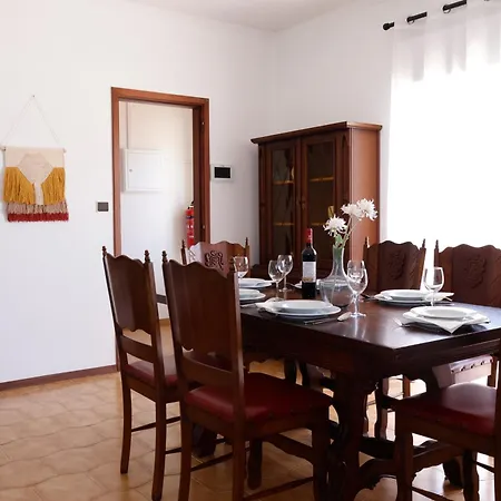 *private Outdoor Area* 300m-beach, Swing/no Stairs São Martinho do Porto