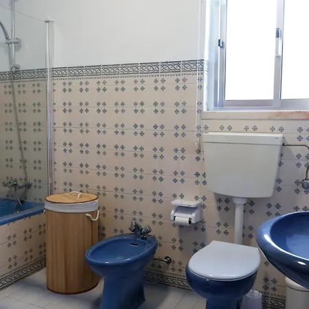 *private Outdoor Area* 300m-beach, Swing/no Stairs Dom wakacyjny São Martinho do Porto