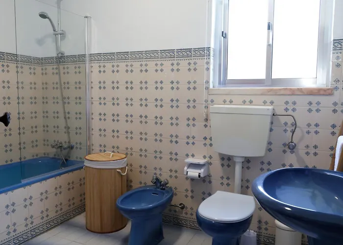 *private Outdoor Area* 300m-beach, Swing/no Stairs بيت للعطل ساو مارتينهو دو بورتو