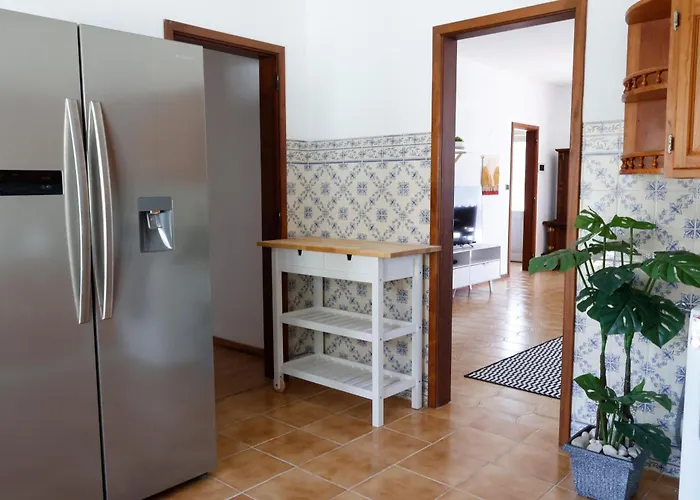 *private Outdoor Area* 300m-beach, Swing/no Stairs بيت للعطل ساو مارتينهو دو بورتو